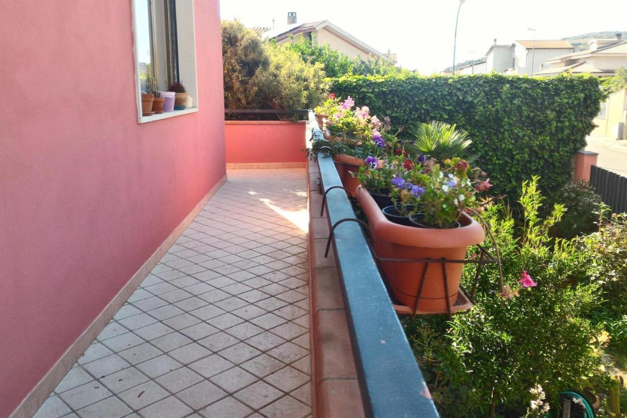 Corona Bed & Breakfast Sardara Exterior foto