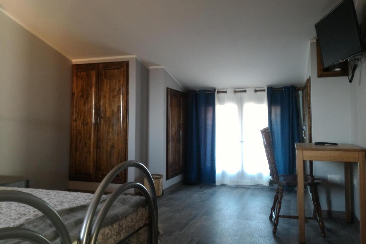 Corona Bed & Breakfast Sardara Exterior foto